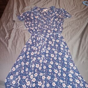 Sun dress. Purchased from dress barn worn once. Great condition